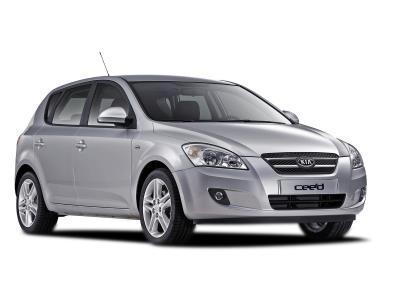 лобовое стекло KIA CEED хэтчбек (2006-2012 г.в.) на технике 