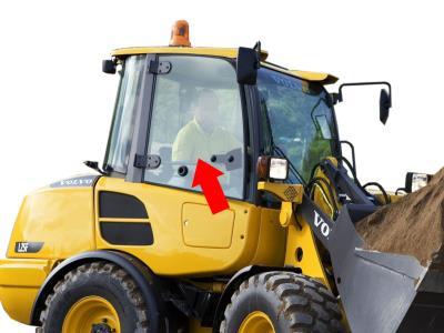 Правое стекло кабины VOLVO L20F, L25F, L28F на технике 