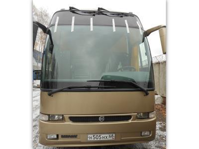 лобовое стекло VOLVO B12 (2001 г.в.) лобовое стекло VOLVO B12 (2001 г.в.)