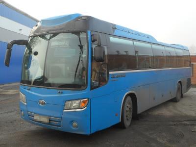 Лобовое стекло (из двух половин) KIA GRANDBIRD (2008 г.в.) на технике 