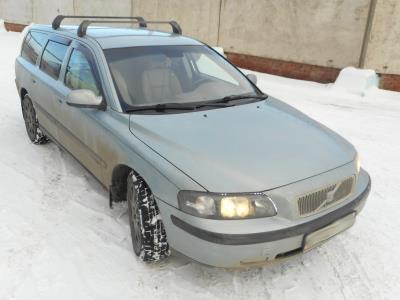 лобовое стекло VOLVO V70 универсал (2000-2007 г.в.) на технике 