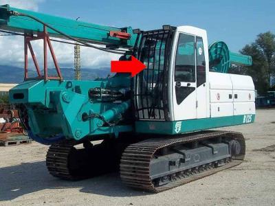 Лобовое стекло CASAGRANDE B 300 буровая установка на технике Лобовое стекло CASAGRANDE B 300 буровая установка на технике