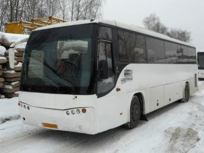 Лобовое стекло VOLVO B 7R (2000-2003 г.в.) на технике 