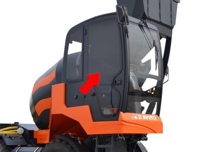 Стекло двери (правое) DAVINO R40 бетоносмеситель на технике Стекло двери (правое) DAVINO R40 бетоносмеситель на технике