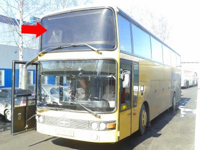 лобовое стекло верхнее VANHOOL 816B на технике лобовое стекло верхнее VANHOOL 816B на технике