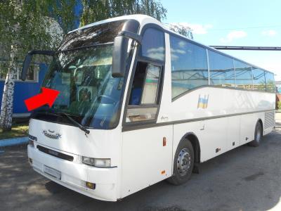 лобовое стекло (нижняя часть) VOLVO B 12 AXEL 50 (1996 г.в.) на технике лобовое стекло (нижняя часть) VOLVO B 12 AXEL 50 (1996 г.в.) на технике