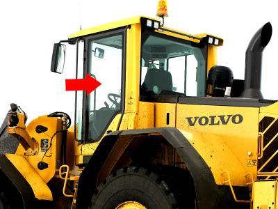 Стекло двери левое цельное VOLVO L 150, 180 (F,G) на технике 