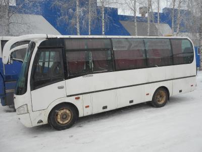 Лобовое стекло YUTONG 6737 (2010 г.в.)  