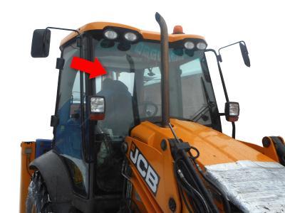 Лобовое стекло JCB 3CX (c 2002 г.вып.) на технике 