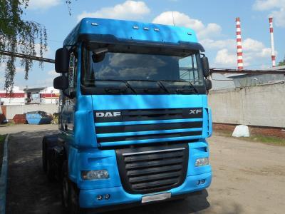 лобовое стекло DAF XF 95 на технике 