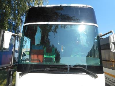 заднее стекло SHEN LONG 6129 на технике заднее стекло SHEN LONG 6129 на технике