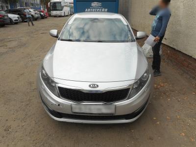 Лобовое стекло KIA OPTIMA TF (2010-2016 г.в.) на технике 