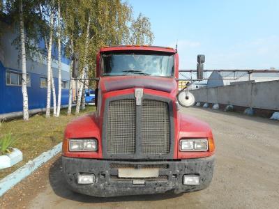 лобовое стекло KENWORTH Т 600 грузовой тягач седельный (2003 г.в.) на технике 