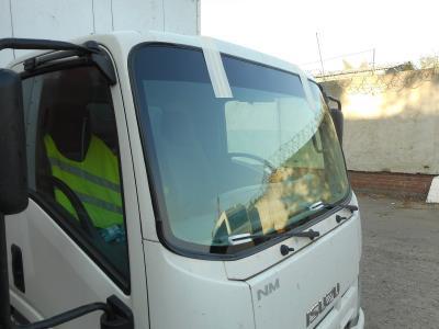 лобовое стекло ISUZU 3844 UF, 27M1F2 (2009, 2016 г.в.) на технике 