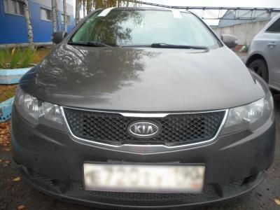 лобовое стекло KIA CERATO 2 седан (2008-2013 г.в.) на технике 