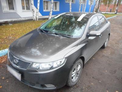 лобовое стекло KIA CERATO 2 седан (2008-2013 г.в.) на технике 