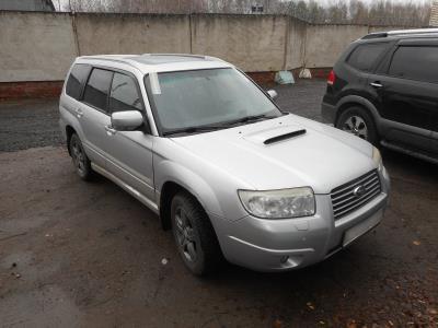 лобовое стекло SUBARU FORESTER SG (2002-2008 г.в.) на технике 