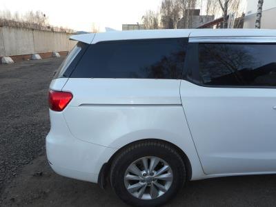 Правое/ левое заднее боковое корпусное стекло KIA CARNIVAL (2015-2019 г.в.) на технике Правое/ левое заднее боковое корпусное стекло KIA CARNIVAL (2015-2019 г.в.) на технике
