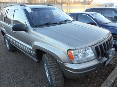 Лобовое стекло JEEP CHEROKEE внедорожник (2013-н.в. г.в.) на технике Лобовое стекло JEEP CHEROKEE внедорожник (2013-н.в. г.в.) на технике