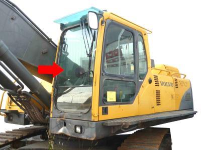 лобовое стекло верхнее VOLVO EC330B, EC360B на технике 