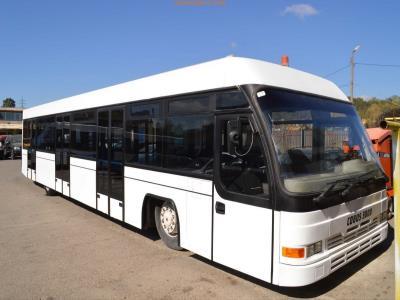 Лобовое стекло COBUS 3000 перонный автобус на технике Лобовое стекло COBUS 3000 перонный автобус на технике