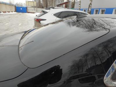 Заднее стекло GENESIS G 90 седан (2019 г.в.) на технике Заднее стекло GENESIS G 90 седан (2019 г.в.) на технике