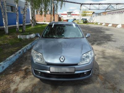 Лобовое стекло RENAULT LAGUNA III (2007-2015 г.в.) на технике Лобовое стекло RENAULT LAGUNA III (2007-2015 г.в.) на технике