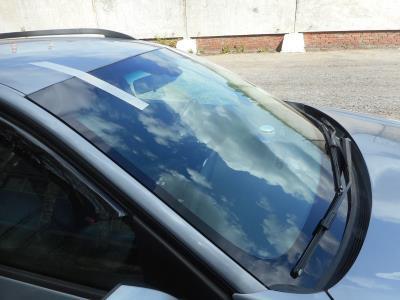 Лобовое стекло RENAULT LAGUNA III (2007-2015 г.в.) на технике Лобовое стекло RENAULT LAGUNA III (2007-2015 г.в.) на технике