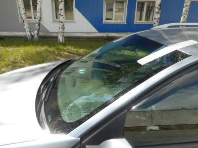 Лобовое стекло RENAULT LAGUNA III (2007-2015 г.в.) на технике Лобовое стекло RENAULT LAGUNA III (2007-2015 г.в.) на технике
