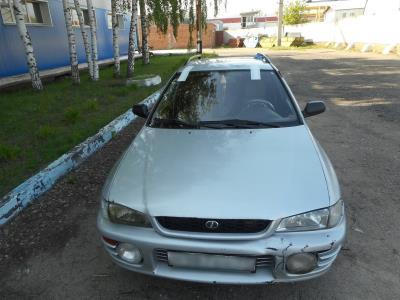 лобовое стекло SUBARU IMPREZA SED седан (1992-2000 г.в.) на технике 