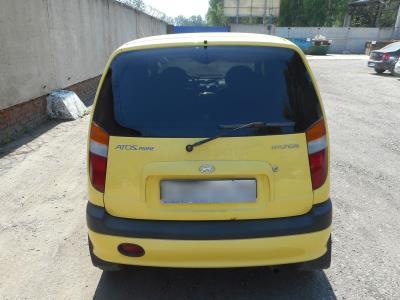 Заднее стекло HYUNDAI ATOS PRIME НВ (2000 г.в.) на технике 