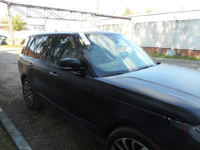 Лобовое стекло LAND ROVER RANGE ROVER VOGUE L405 (с 2013 гв г.в.) на технике Лобовое стекло LAND ROVER RANGE ROVER VOGUE L405 (с 2013 гв г.в.) на технике