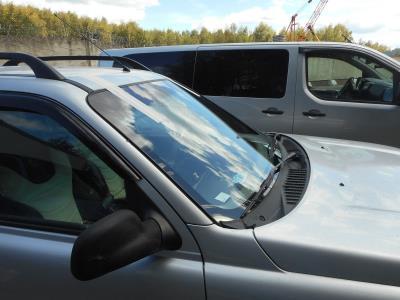лобовое стекло LAND ROVER FREELANDER (1998-2006 г.в.) на технике лобовое стекло LAND ROVER FREELANDER (1998-2006 г.в.) на технике