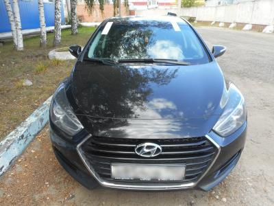 Лобовое стекло HYUNDAI i40 (2011-2015 г.в.) на технике 