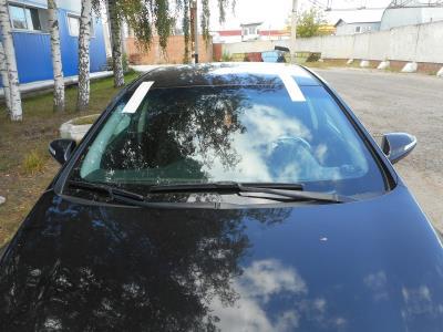 Лобовое стекло HYUNDAI i40 (2011-2015 г.в.) на технике Лобовое стекло HYUNDAI i40 (2011-2015 г.в.) на технике