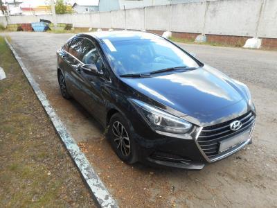 Лобовое стекло HYUNDAI i40 (2011-2015 г.в.) на технике 