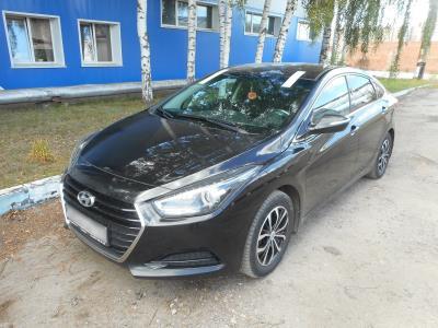 Лобовое стекло HYUNDAI i40 (2011-2015 г.в.) на технике 