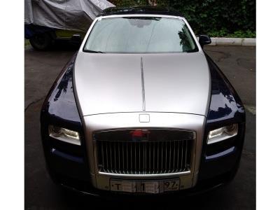 Лобовое стекло ROLLS-ROYCE GHOST седан (2009-2014 г.в.) на технике Лобовое стекло ROLLS-ROYCE GHOST седан (2009-2014 г.в.) на технике