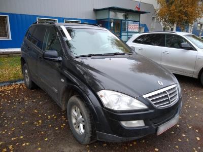 лобовое стекло SSANGYONG ACTYON SPORTS I (2007 г.в.) на технике 