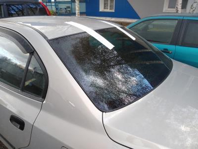 заднее стекло HYUNDAI ELANTRA XD (2000-2010 г.в.) на технике заднее стекло HYUNDAI ELANTRA XD (2000-2010 г.в.) на технике