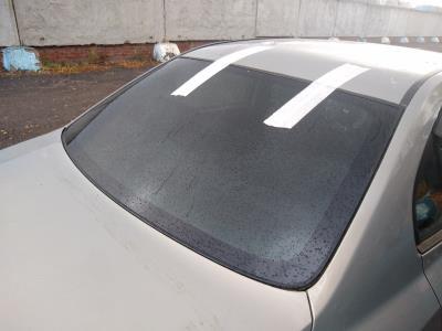 заднее стекло HYUNDAI ELANTRA XD (2000-2010 г.в.) на технике заднее стекло HYUNDAI ELANTRA XD (2000-2010 г.в.) на технике