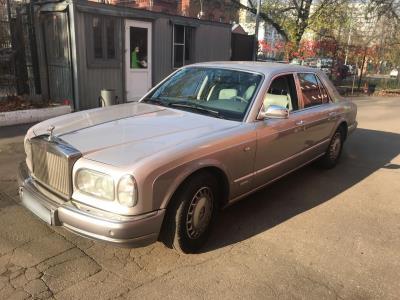 лобовое стекло BENTLEY ARNAGE седан (1998-2009 г.в.) на технике 