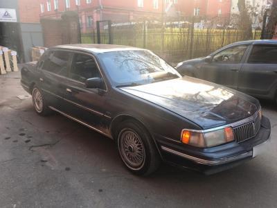 лобовое стекло LINCOLN CONTINENTAL седан (1988-1994 г.в.) на технике лобовое стекло LINCOLN CONTINENTAL седан (1988-1994 г.в.) на технике