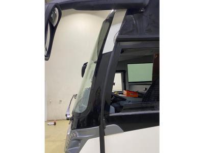 Лобовое стекло COBUS 3000 перонный автобус (2018 г.в.) на технике Лобовое стекло COBUS 3000 перонный автобус (2018 г.в.) на технике