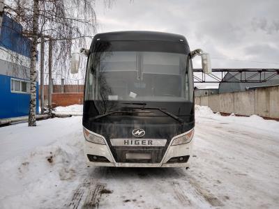 Лобовое стекло HIGER KLQ 6128LQ (2019 г.в.) на технике Лобовое стекло HIGER KLQ 6128LQ (2019 г.в.) на технике