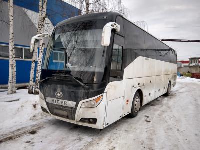 Лобовое стекло HIGER KLQ 6128LQ (2019 г.в.) на технике Лобовое стекло HIGER KLQ 6128LQ (2019 г.в.) на технике