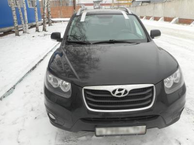 лобовое стекло HYUNDAI SANTA FE 2 (2005-2012 г.в.) на технике 