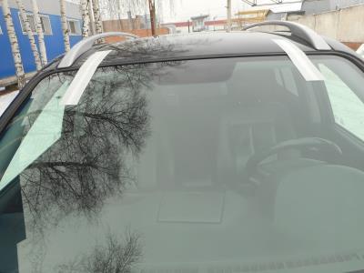 лобовое стекло HYUNDAI SANTA FE 2 (2005-2012 г.в.) на технике 