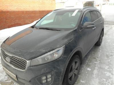 Лобовое стекло KIA SORENTO PRIME UM (2014-нв г.в.) на технике 