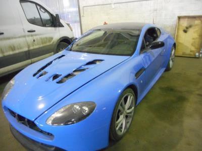 лобовое стекло ASTON MARTIN ASTON MARTIN (2009-2011 г.в.) на технике 